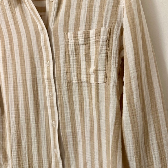 J. Crew Tan and Cream Oversized Cotton Button Down Shirt | Size Small - Picture 4 of 7
